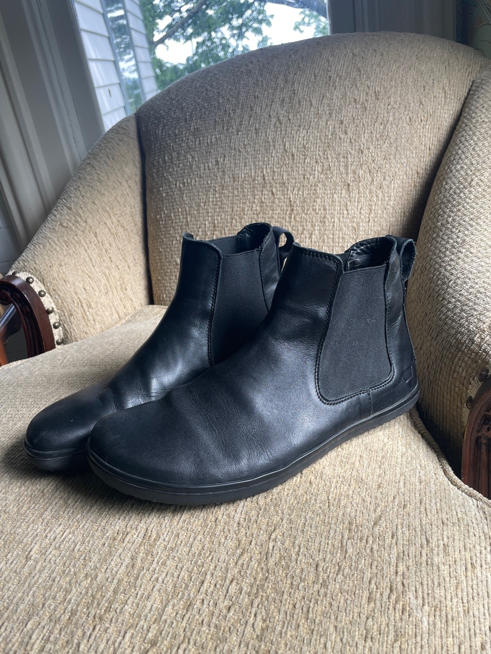 Barefoot Leather Chelsea Boot - wide toe - zero drop